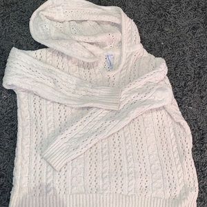 XS Rue and Willow pullover off white knit sweater